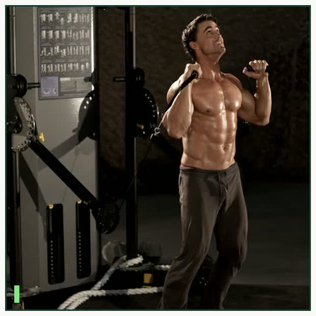 Alternating Cable Shoulder Press demonstration